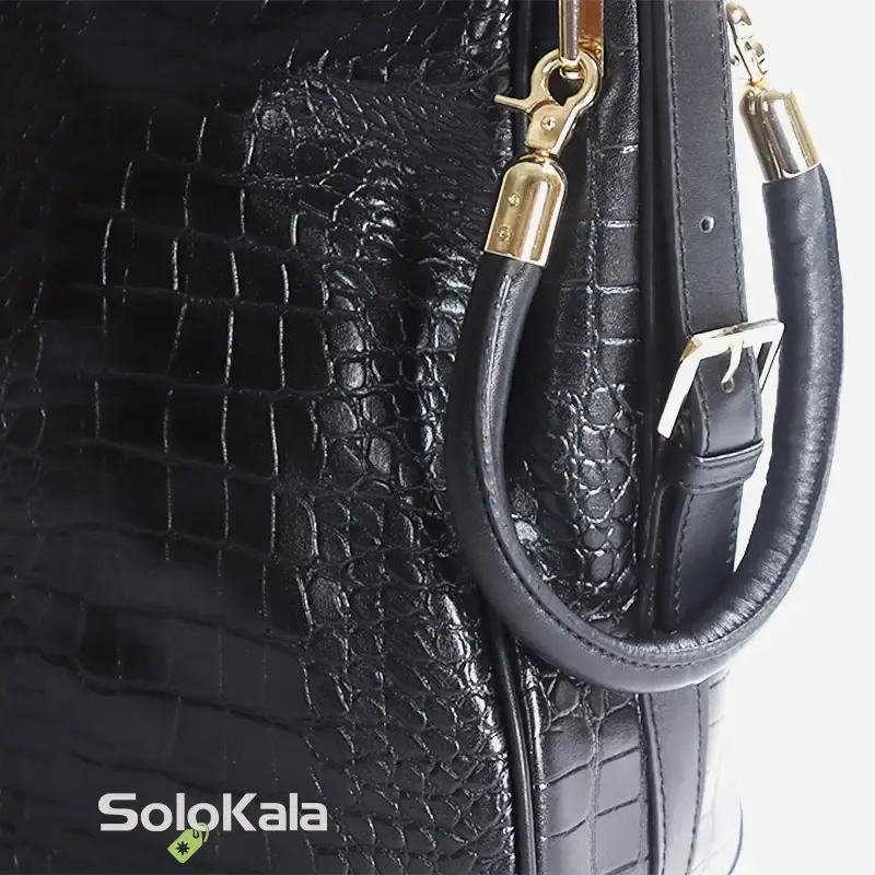 کیف رودوشی زنانه چرم طبیعی مدل SL0621 نمای نزدیک