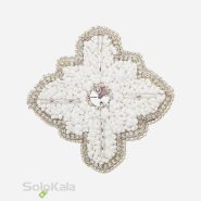 سنجاق سینه دست دوزی شده طرح دانه برف